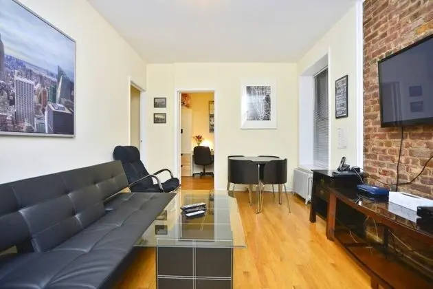 Fancy 2 BR on Upper East Side