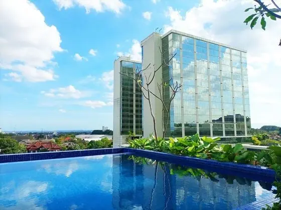 Fancy And Comfortable Studio At Mataram City Apartment - Havuz