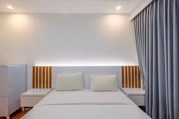 Fancy and Fabulous 1BR at Pejaten Park Apartment