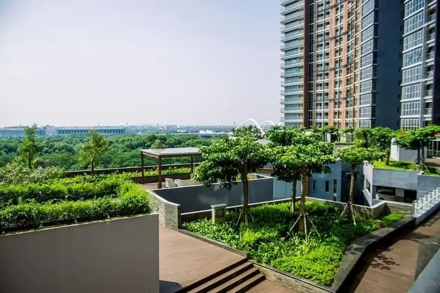 Fancy And Nice Studio At Gold Coast Apartment - Dış Mekan