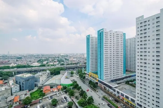 Fancy And Nice Studio At Green Pramuka City Apartment