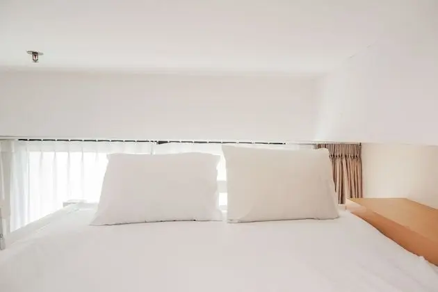 Fancy and Nice Studio Room Apartment at Nine Residence - Oda