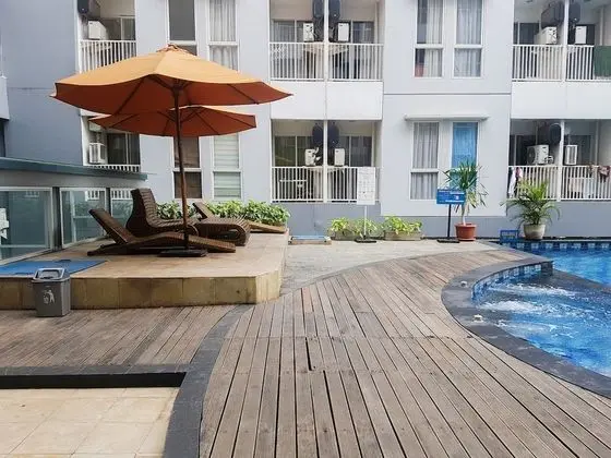 Fancy And Nice Studio At Skylounge Tamansari Apartment - Dış Mekan