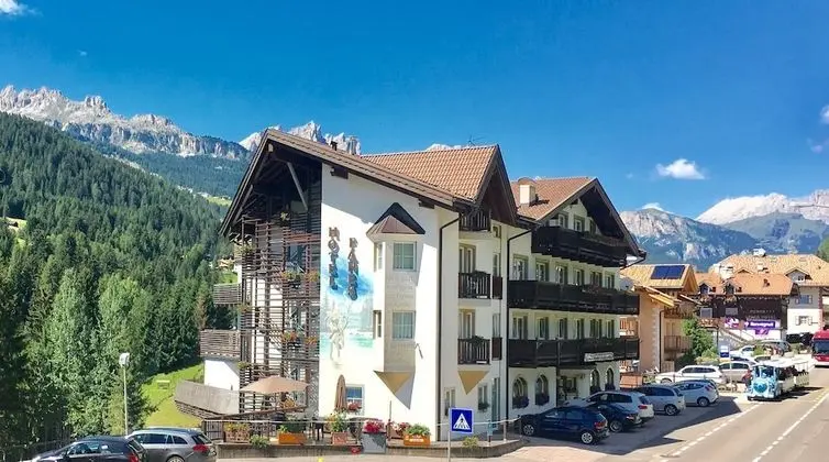 Hotel Fanes Suite e SPA - Dış Mekan