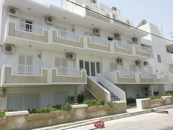 Fania Apartments
