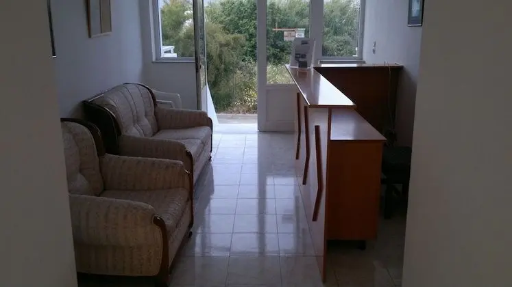 Fania Apartments - Lobi