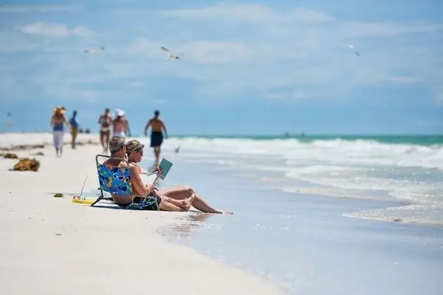 Fanta-Sea on the Beach by Beachside Management - 53 Beach Rd - Plaj