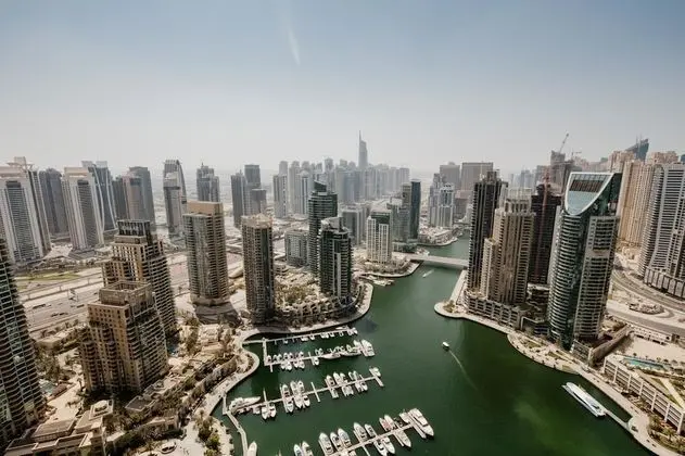 Fantastay Marina Gate Tower