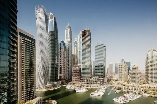 Fantastay Marina Tower