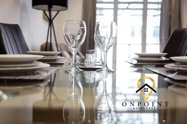 Fantastic 1 Bedroom Apt with PARKING - İç Mekan