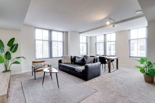 Fantastic 1 Bedroom Condo at Arlington - Oda Düzeni