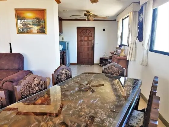 Fantastic 2 bed With Huge Balcony & sea Views - Mutfak