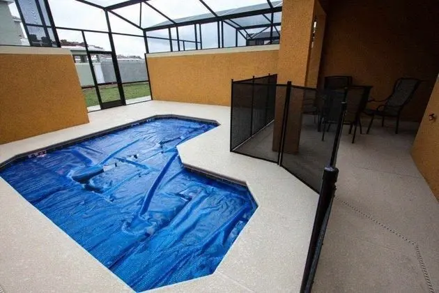 Fantastic 4 Bedroom 3 Bath Town Home With Private Pool - Havuz