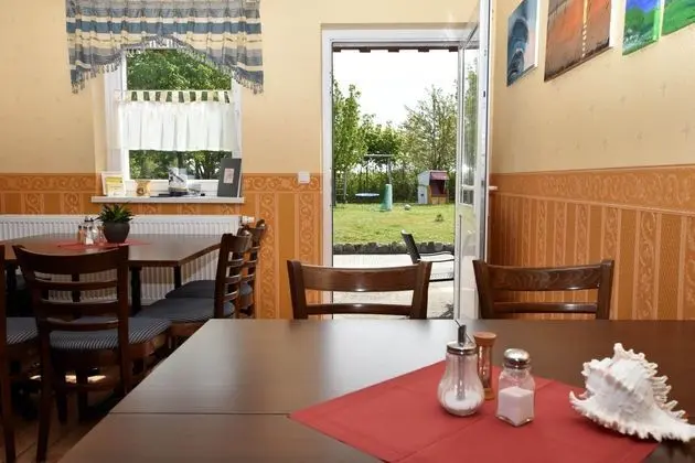 Fantastic Apartment in Wiek With Garden - Oda