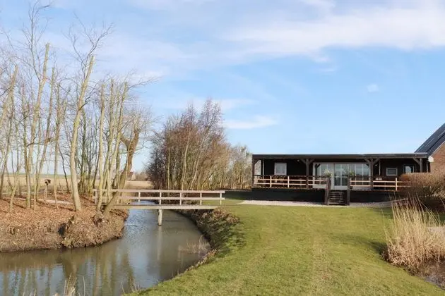 Fantastic Brand new Vacation Home Near the Wadden Sea, View and Veranda - Dış Mekan