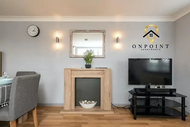 FANTASTIC Duplex 2 Bed Apt-PARKING - İç Mekan