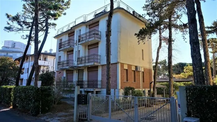 Fantastic Flat in a Quiet Villa With Terrace in Lignano Pineta by Beahostrentals