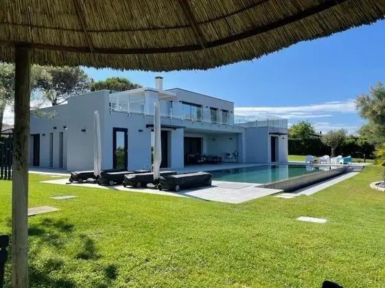 Fantastic Villa With Private Pool - Luxury Holidays on Private Island Albarella - Öne Çıkan Resim