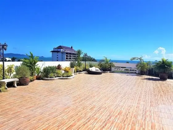 Fantastic sea Pool Views With Huge Terrace at Paradise Condominium Jomtien