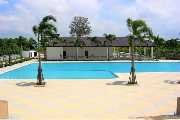 Fantastic sea View Beach Condo - Havuz