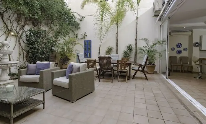 Fantastic Townhouse - Öne Çıkan Resim
