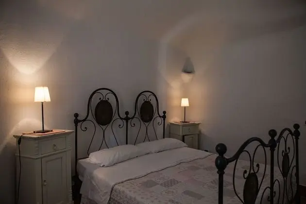 FANTASTICO SAN GIOVANNI DI POSADA CASA TONDA - Oda