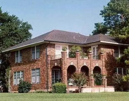Far View - A Bed & Breakfast Estate