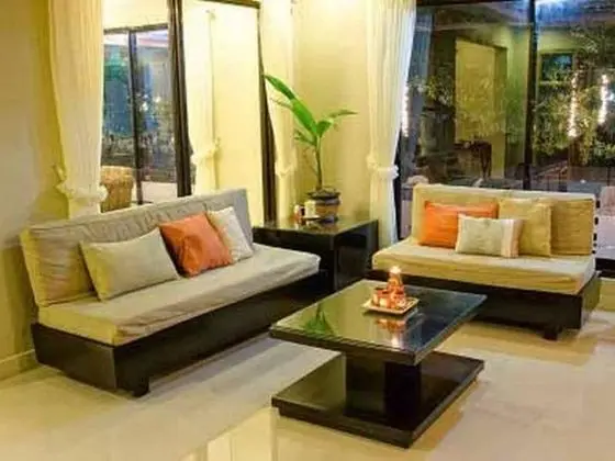Farmhouse Hotel & Cafe - Lobi
