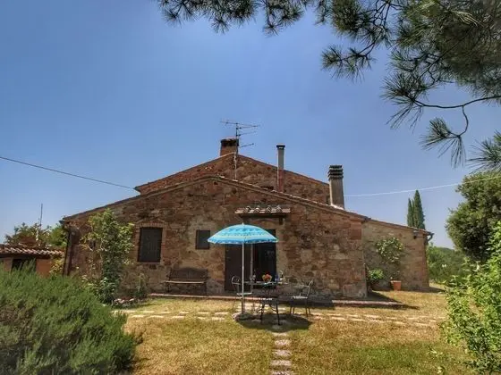 Farmhouse With Private Garden and air Conditioning