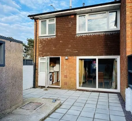 Farnham 3 Bed House