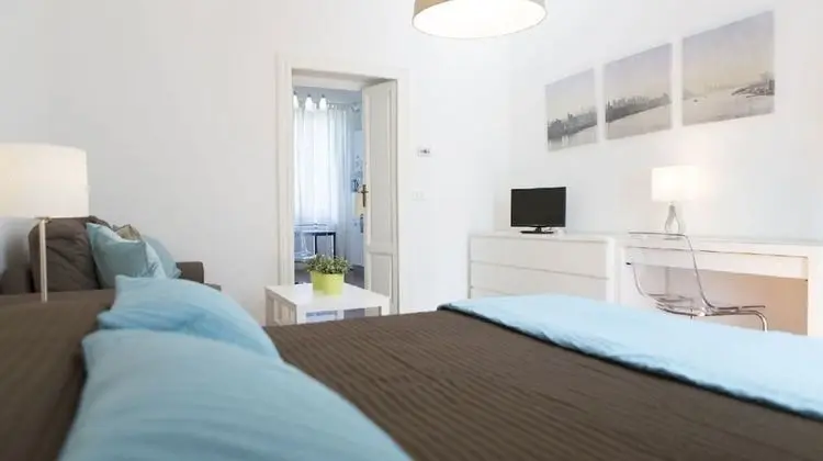 Fashion 37 Apartment