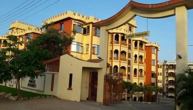 Fastcare Luxury Apartments/Villas