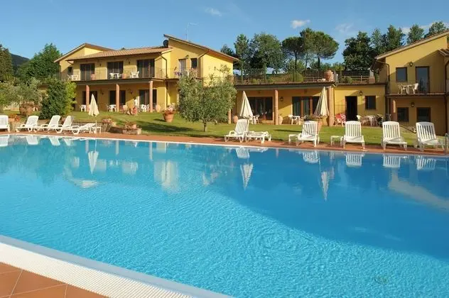 Hotel Fattoria degli Usignoli - Havuz