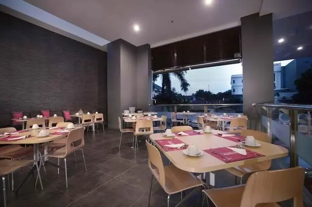 favehotel - Pantai Losari Makassar - Yerinde Yemek
