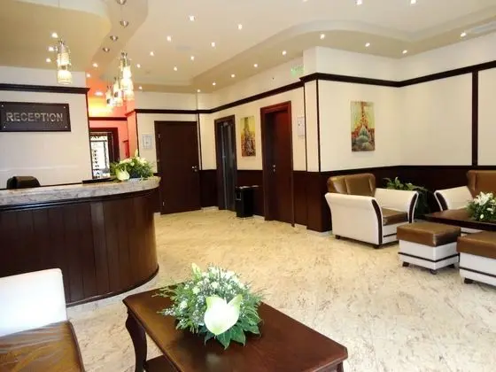 Hotel Favorit - Lobi