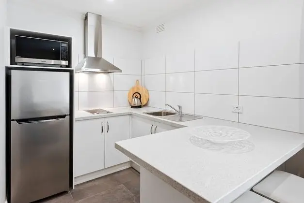 Fawkner Executive Suites & Serviced Apartments - Mutfak