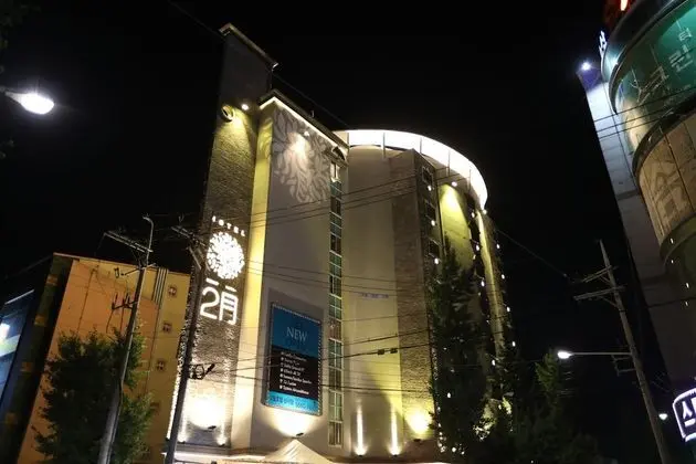 February Hotel Sungseo