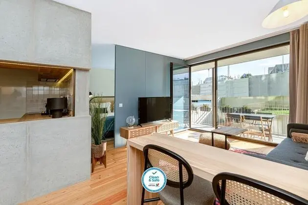 Feel Corporate Housing Campanh III