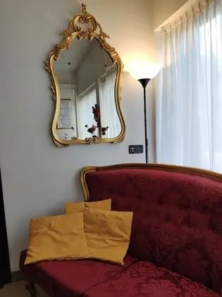 Feel Inn - Venice Airport Luxury Rooms - Lobi