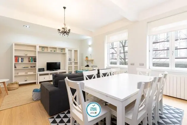 Feel Porto Downtown Essence Remodeled AC