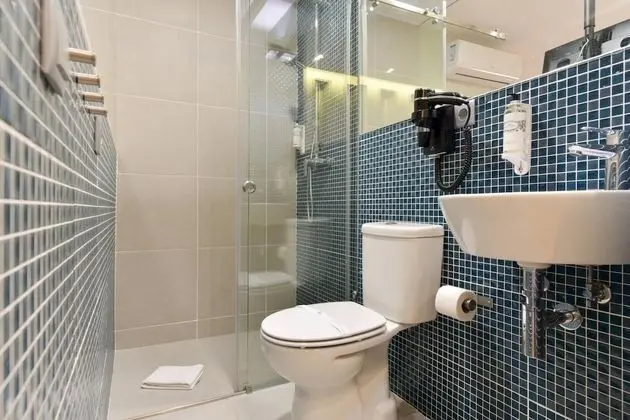 Feel Porto Syrah Townhouse Groups Families