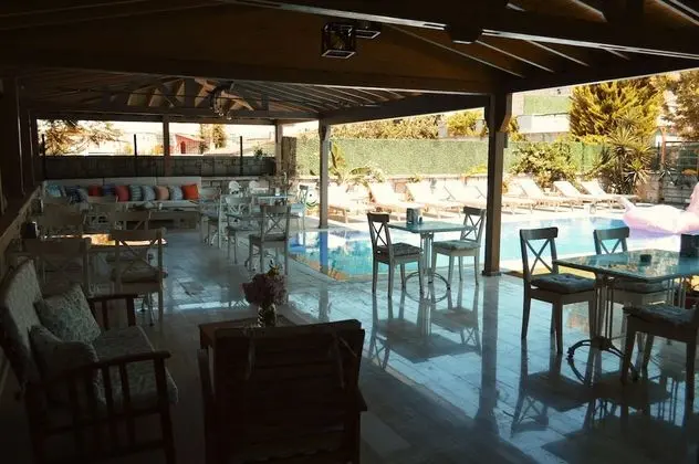 Fehmi Bey Alaçatı Butik Otel - Special Class - Yerinde Yemek