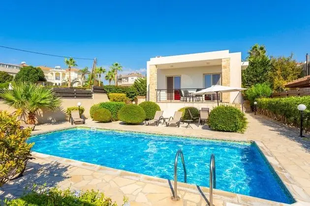 Villa Felice Large Private Pool Walk to Beach Sea Views A C Wifi Car Not Required - 2776 - Öne Çıkan Resim