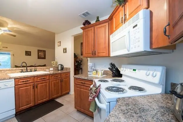 Fenced Yard, Private Pool, Close to Disney!! - Mutfak