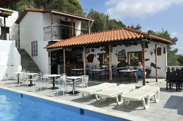 Fengeros Village - Yerinde Yemek