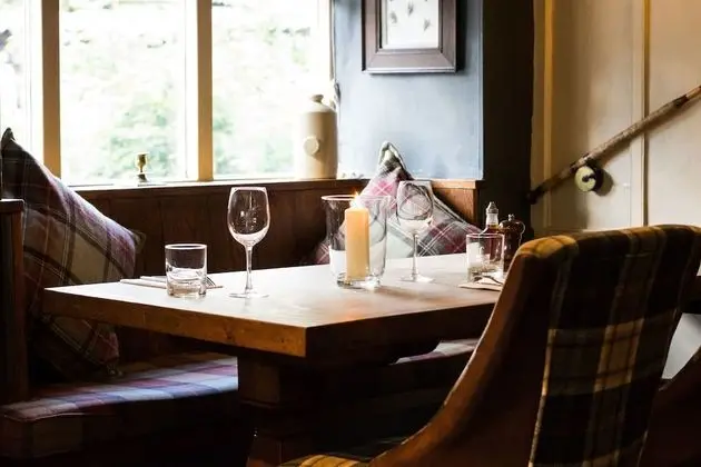 The Fenwick Arms - İç Mekan