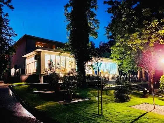 Fenyves Konferencia és Wellness Hotel - Dış Mekan