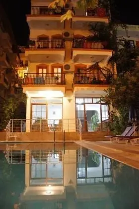 Hotel Ferah - Havuz