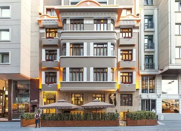 Ferman Hilal Hotel
