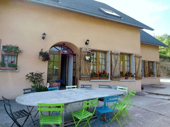 Ferme Auberge Le Cochon du Madres